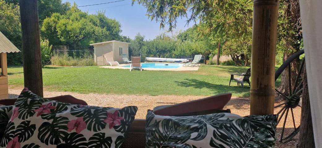Villa pour 7 personnes, avec Terrasse ainsi que Jardin et Piscine à Velleron