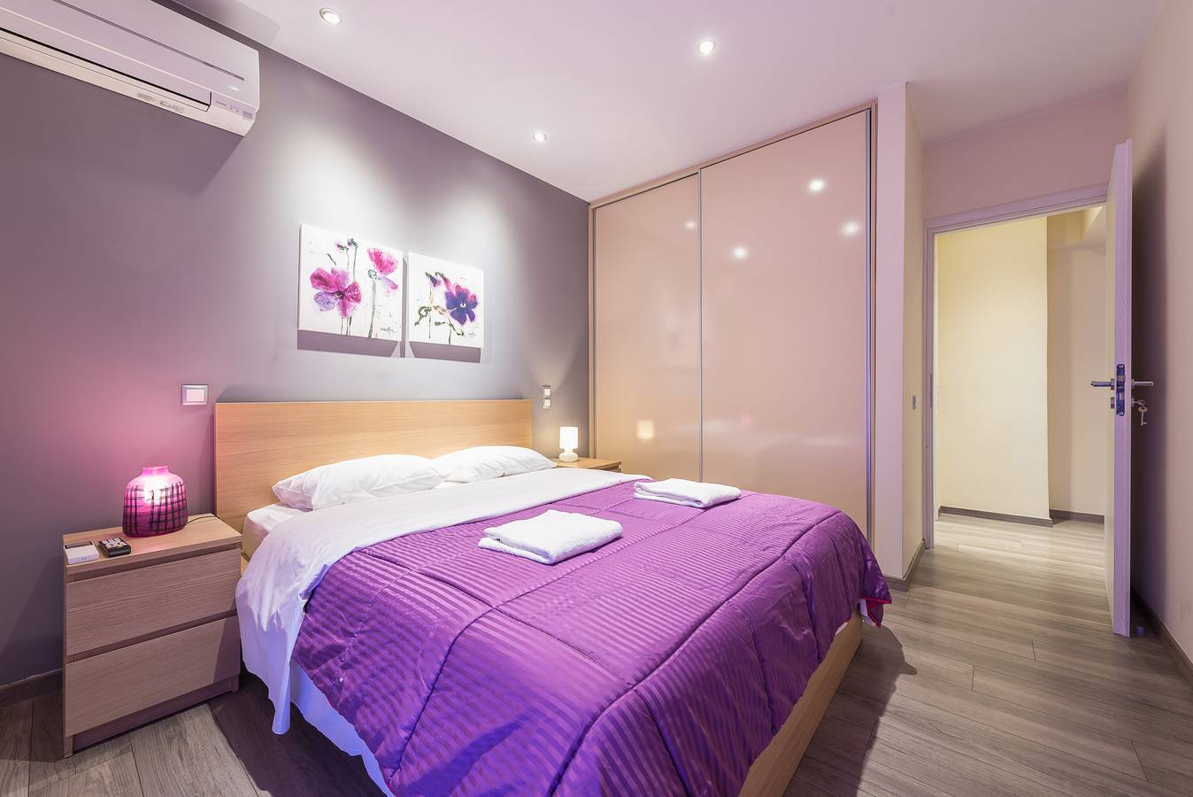 Ganze Wohnung, An Impressive 2 bdr Apt in Glyfada in Glifada, Süd-Athen