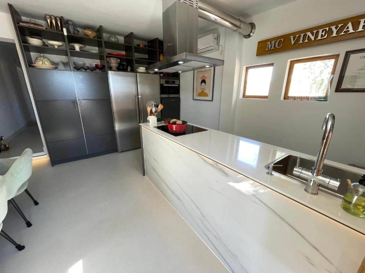 Villa de 5 dormitorios con piscina privada de agua salada. in Comares, Provincia de Málaga