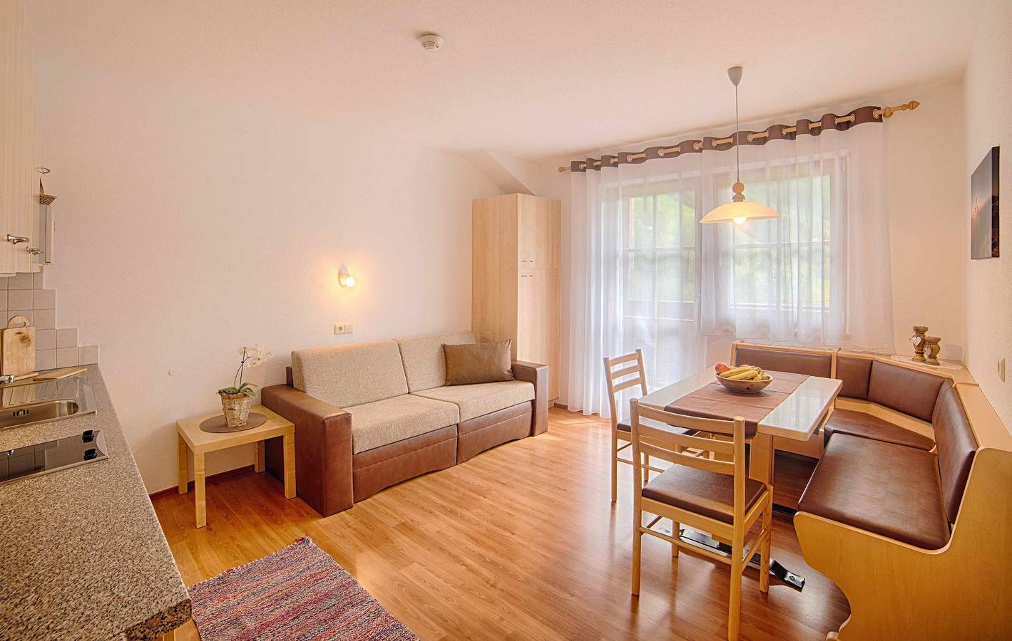 Ganze Wohnung, Ferienwohnung "Löfflerblick A Möseler" mit Bergblick, Wlan & Whirlpool in Ahrntal, Zillertaler Alpen