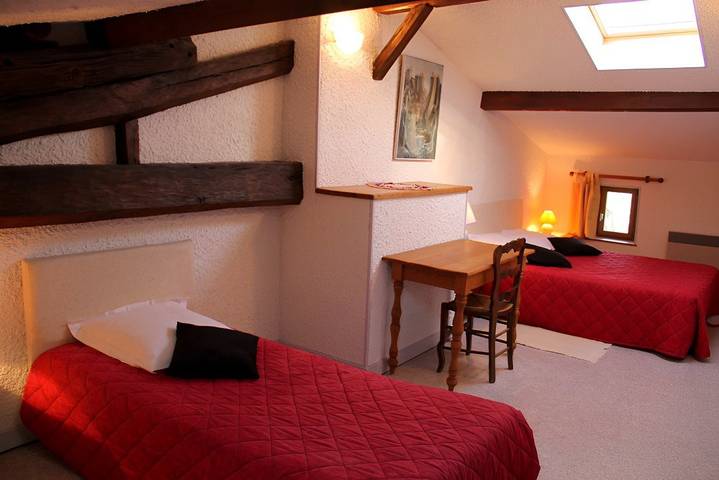 Chambre d’hôte pour 3 personnes, avec jardin dans le Puy-de-Dôme - 4