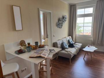 Ferienwohnung für 2 Personen, mit Seeblick und Terrasse in Ribnitz-Damgarten