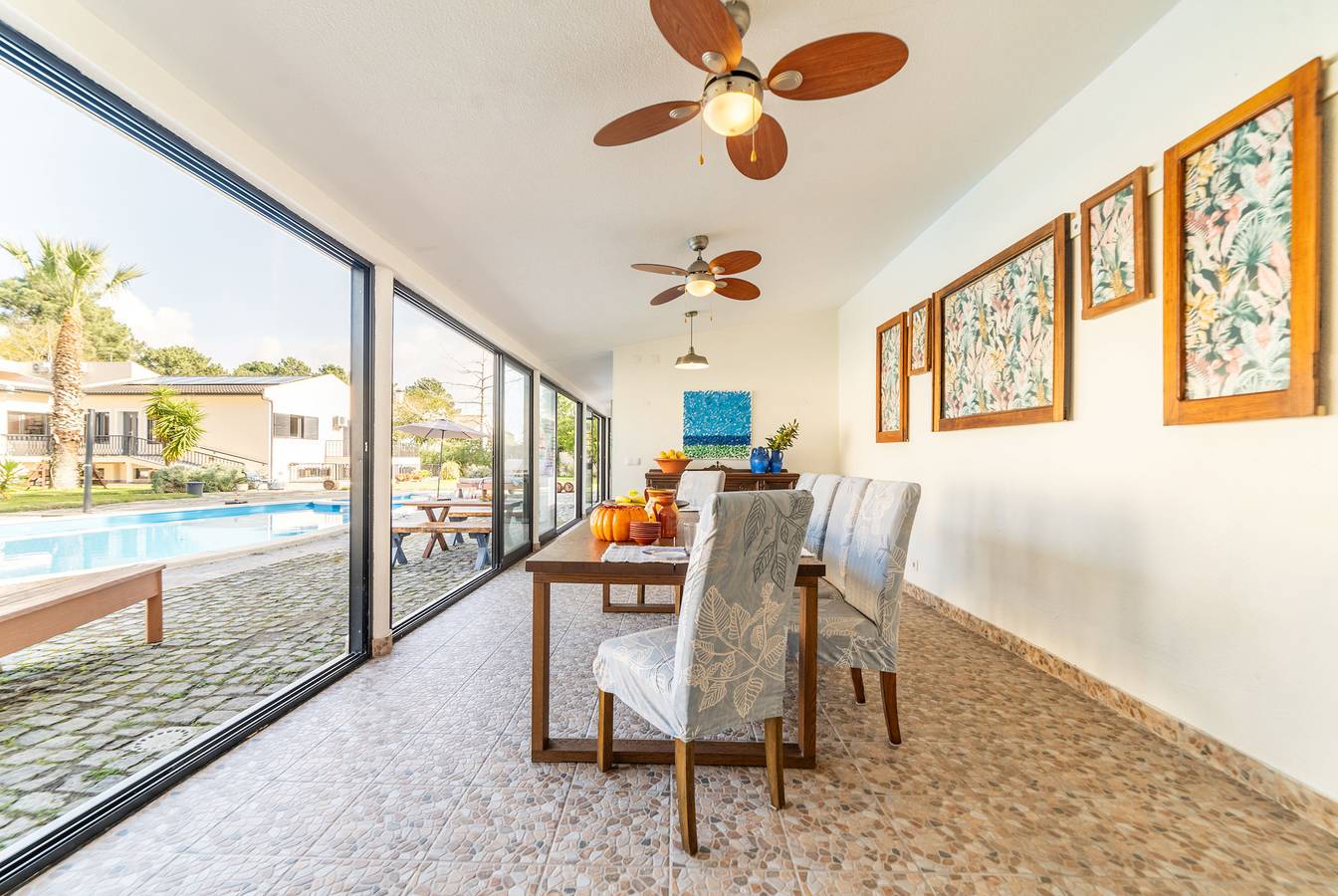 Villa Praia e Floresta in Aroeira, Corroios