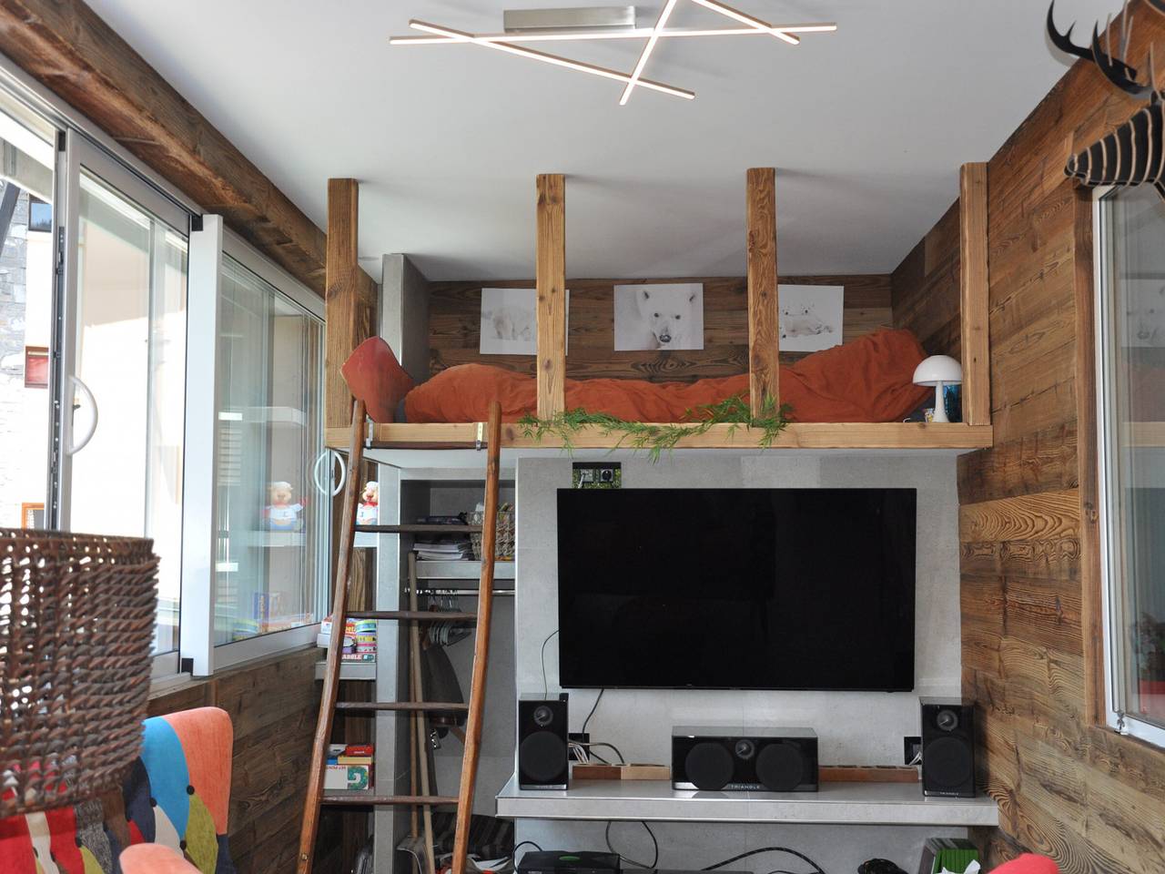 Appartement entier, Appartement rénové 2 chambres, centre station, 300m des pistes, 6 pers, Wifi in Les Carroz, Arâches-la-Frasse