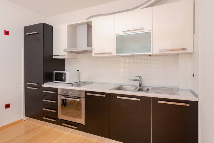 Ferienwohnung für 4 Personen, mit Balkon und Ausblick in Tucepi - 4