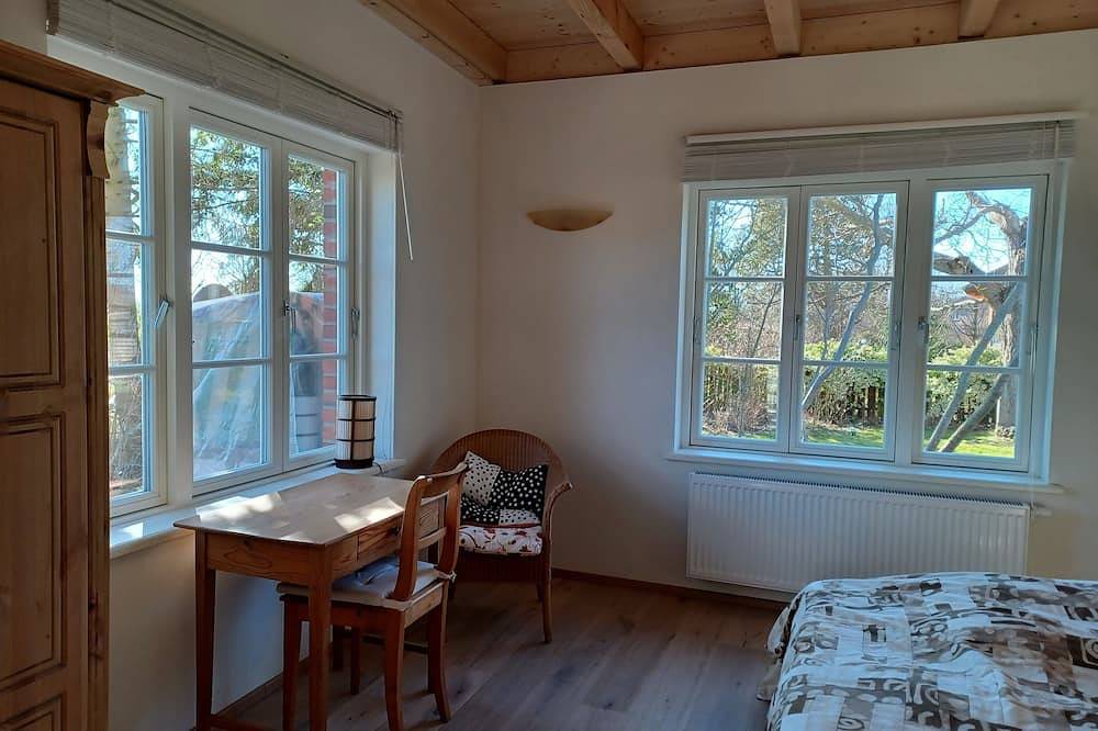 Ganze Wohnung, Gutshaus Vieregge - Südwestflügel in Vieregge, Neuenkirchen (Rügen)