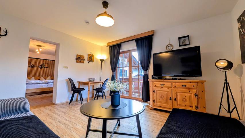 Ferienwohnung für 2 Personen, mit Balkon und Sauna im Mittenwald