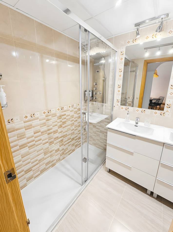 Entire apartment, Apartment 'Arena & Mar' with Private Pool, Wi-Fi and Air Conditioning in Islas Menores, Cartagena