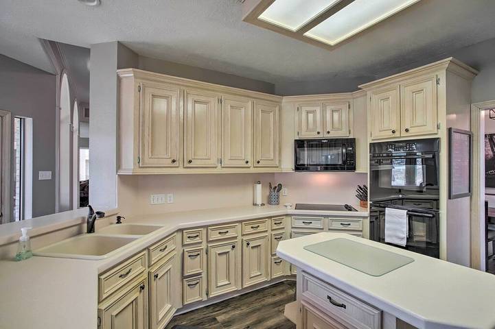 Vacation house for 8 people, with terrace and yard in Lake Conroe