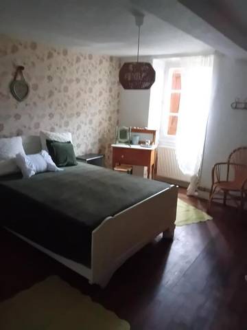 Gîte pour 6 personnes, avec terrasse, animaux acceptés à Celles