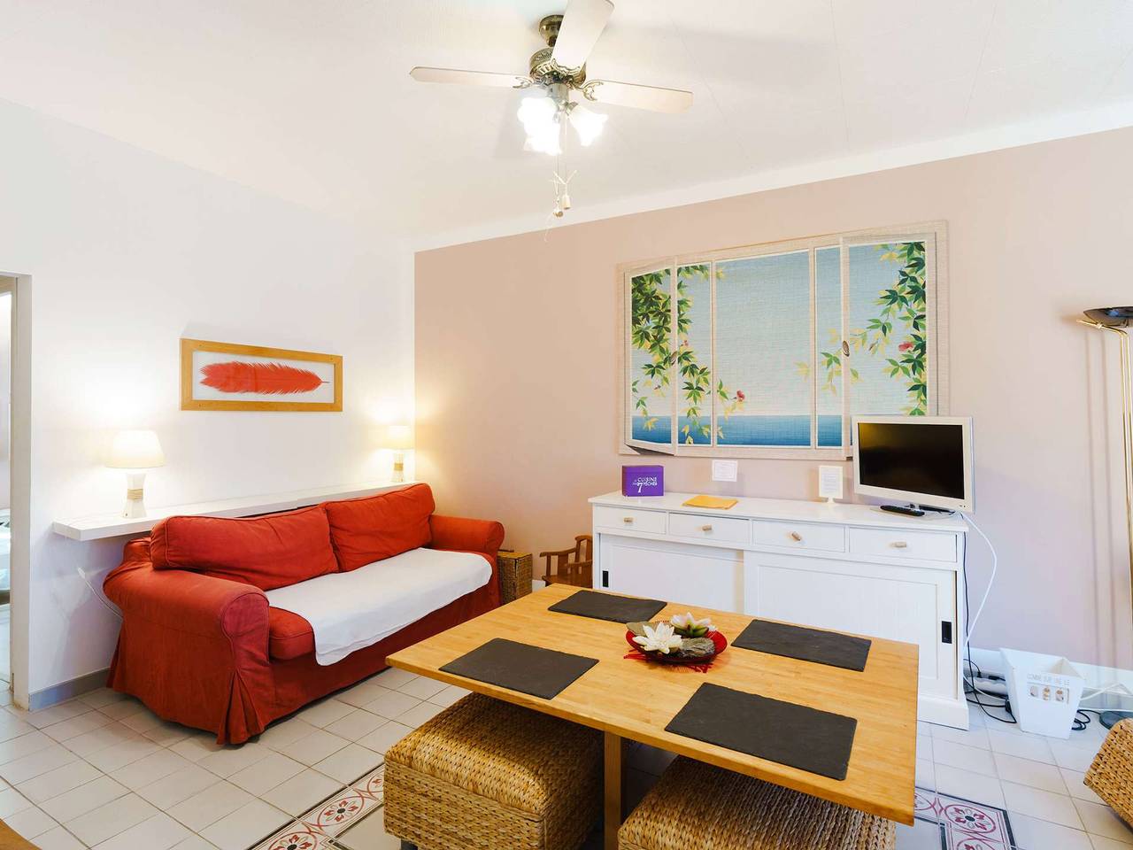 Appartement entier, Charmant gîte de 55 m² au cœur d'un domaine viticole à 2 km de Narbonne-Plage, idéal pour 5 pers. in Narbonne, Région de Narbonne