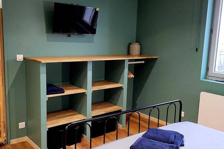 La Buguoise: Air-conditioned vacation rental, 3 bedrooms in Le Bugue, Périgord Noir