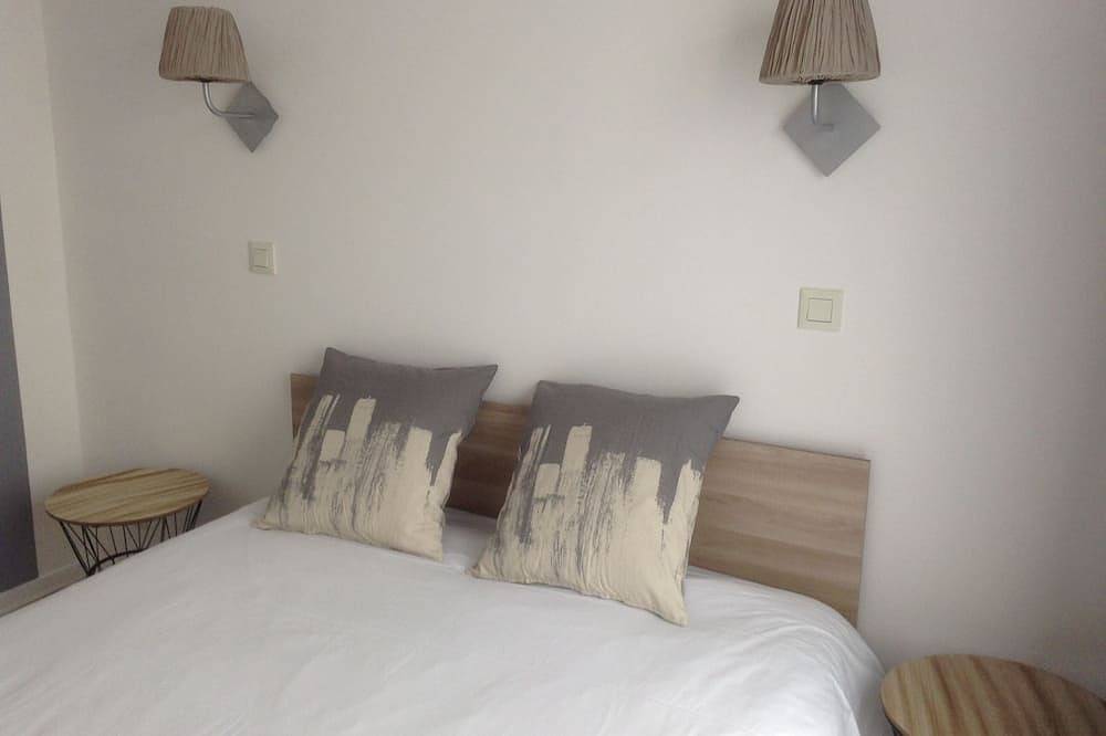 Entire apartment, Your charming little apartment near Disneyland! in Serris, Seine-et-Marne