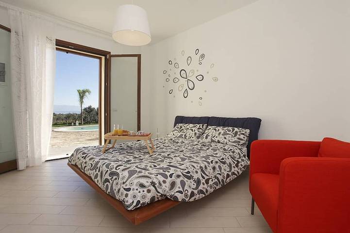 Casa Sirena di Scopello | Private Pool & Jacuzzi | Walk to Beaches and Village in Scopello, Castellammare del Golfo