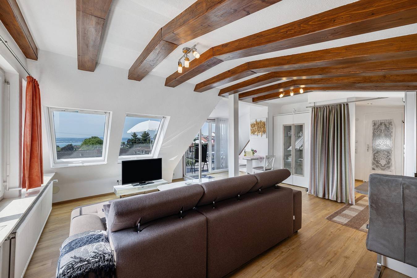 Geheel appartement, Appartement 'Seeblick' met balkon, uitzicht op de bergen en het meer in Meersburg, Region Bodensee-Oberschwaben