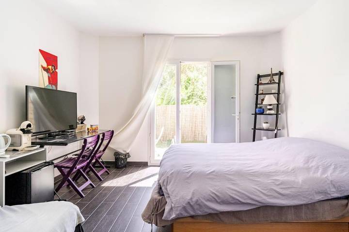 Maison d’hôte pour 2 personnes, avec terrasse ainsi que piscine et jardin dans les Alpes maritimes - 4