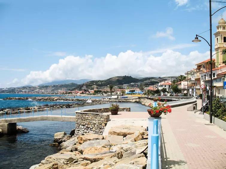 Haus 6 Personen in Aregai, Cipressa