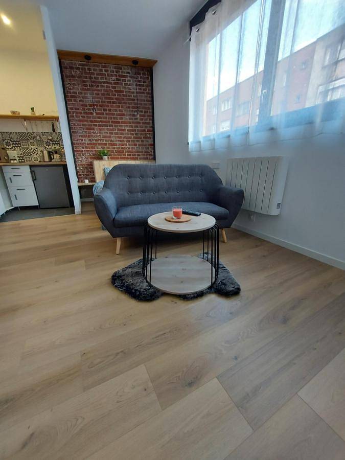 Appartement entier, Studio confort #2, proche Gare et commodités in Maubeuge, Avesnes-sur-Helpe