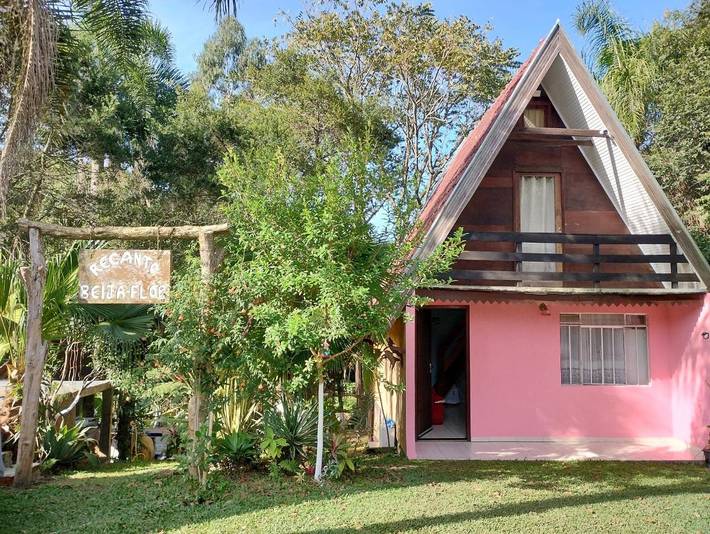 Casas e apartamentos de temporada para 7 pessoas, com vista e vista para o lago e ainda piscina and jardim, com animais de estimação em São José dos Pinhais