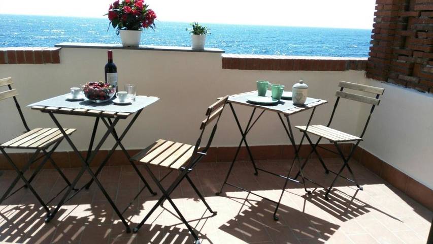 Casa vacanza per 5 persone, con Balcone e Terrazza nonché Panorama a Stazzo