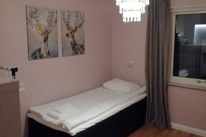 Wonderful 4-bedroom house in central Skellefteå for your stay. Up to 12 ppl in Skelleftea, Bottenwiek