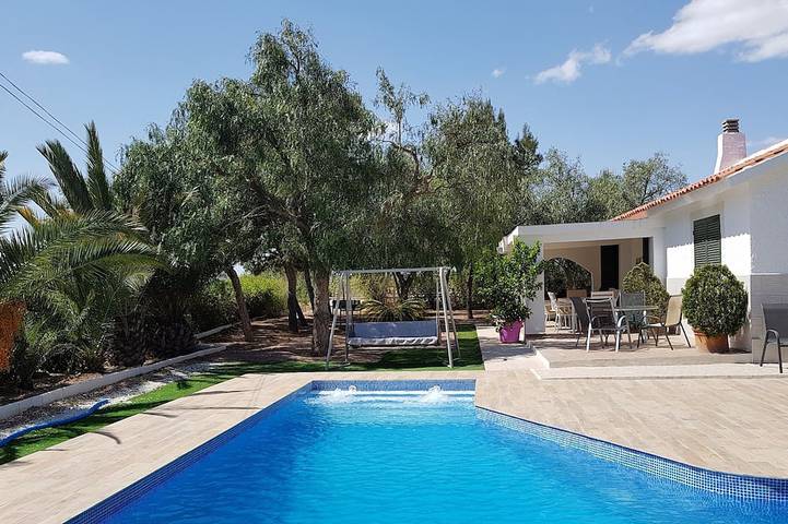 Chalet für 8 Personen, mit Terrasse und Garten in Alicante