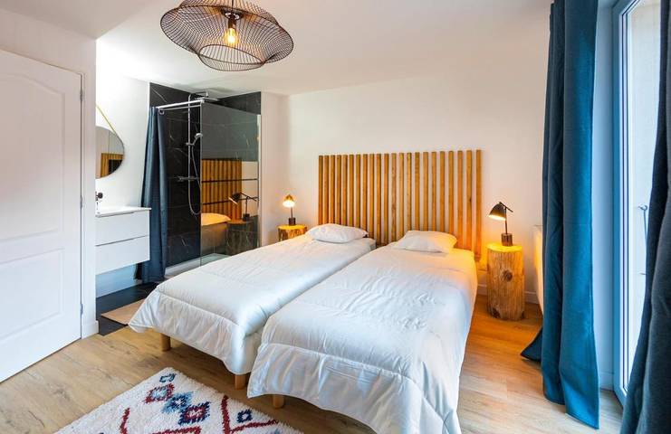 Chambre d’hôte pour 15 personnes, avec terrasse et jardin dans l' Isère - 3