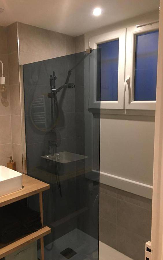 Gîte pour 2 personnes, avec terrasse et vue dans Golfe-Juan - 3