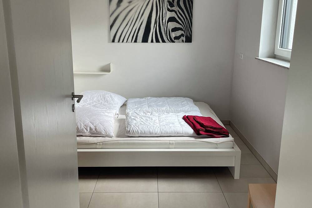 Ganze Wohnung, Ferienwohnung Mosel- und Burgblick, Koblenz-Dieblich in Dieblich, Osteifel