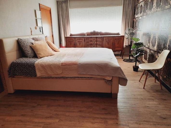 Location de vacances pour 12 personnes, avec Terrasse ainsi que Jardin et Vue à Izegem