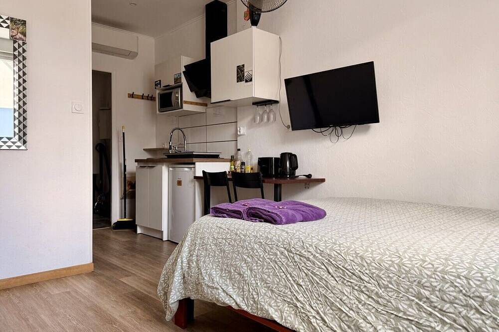 Appartement entier, Studio cosy rénové en 2023 Garage in Saint-Pierre-des-Corps, Région de Tours