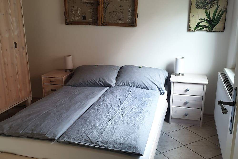 Holiday home \"Unterm Apfelbaum\" / boat tour / bike tours, everything is possible / 140 € per night in Ragow, Lübbenau