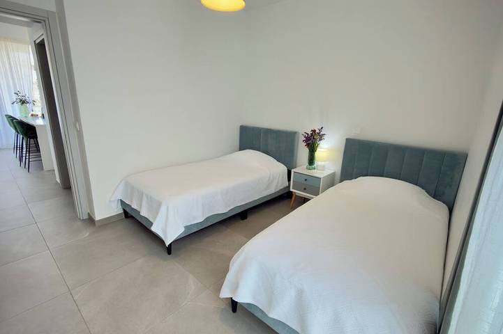 Appartement entier, Apartment/NearCasino\\Port/GolfClub/Tennis Academy\\Mall/&Football Stadium. in Limassol, Chypre du Sud