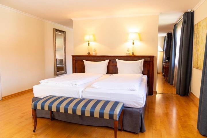 Hotel für 2 Personen, mit Pool und Sauna sowie Garten in Freiburg - 2