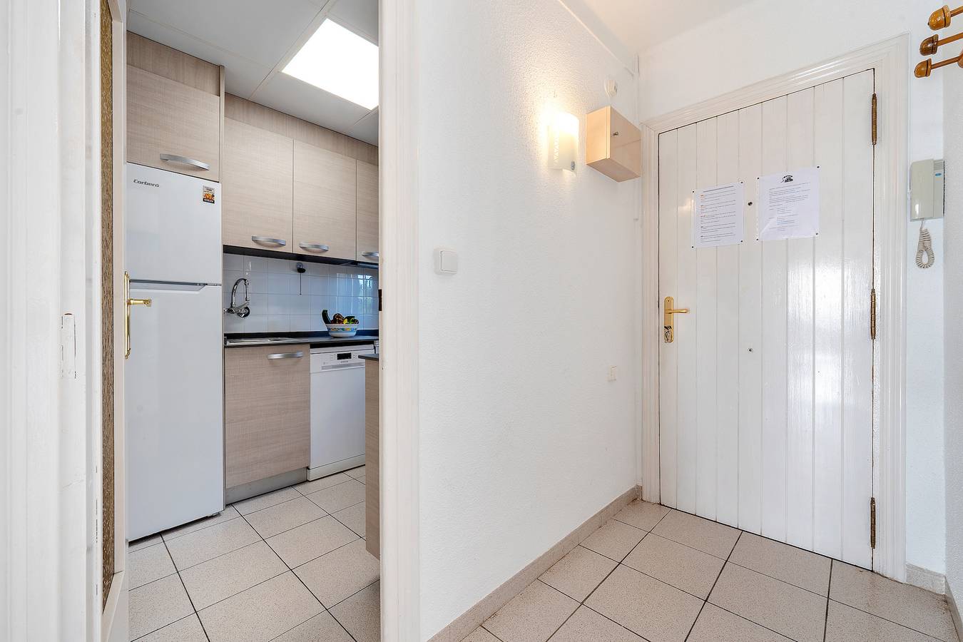 Apartamento entero, Apartamento 'Mimoapart 15, Frente Al Mar' con vistas al mar, piscina compartida y Wi-Fi in Miami Playa, Costa Dorada