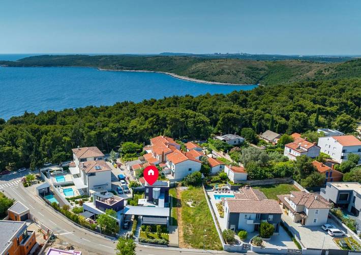 Villa für 6 Personen, mit Garten und Ausblick sowie Pool und Sauna in Premantura
