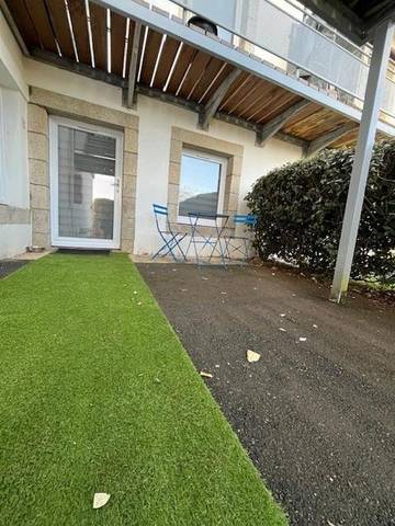 Gîte pour 4 personnes, avec terrasse dans Plage Kerfany