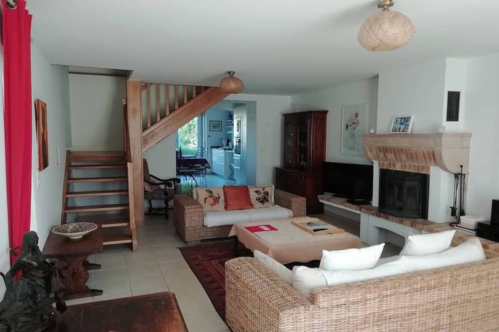 Location de vacances pour 11 personnes, avec jardin à Uchizy - 3