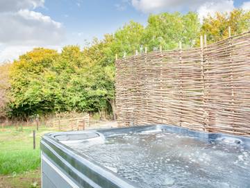 Glamping for 2 People in Oakford, Devon, Photo 1