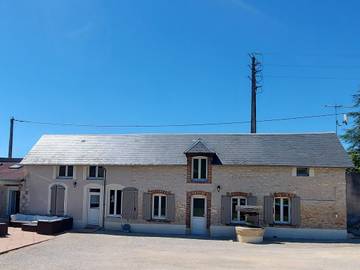 Gîte pour 6 personnes, avec jardin dans le Cher