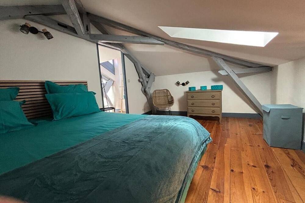 Pretty house in the historic district of Cahors close to shops in Cahors, Lot
