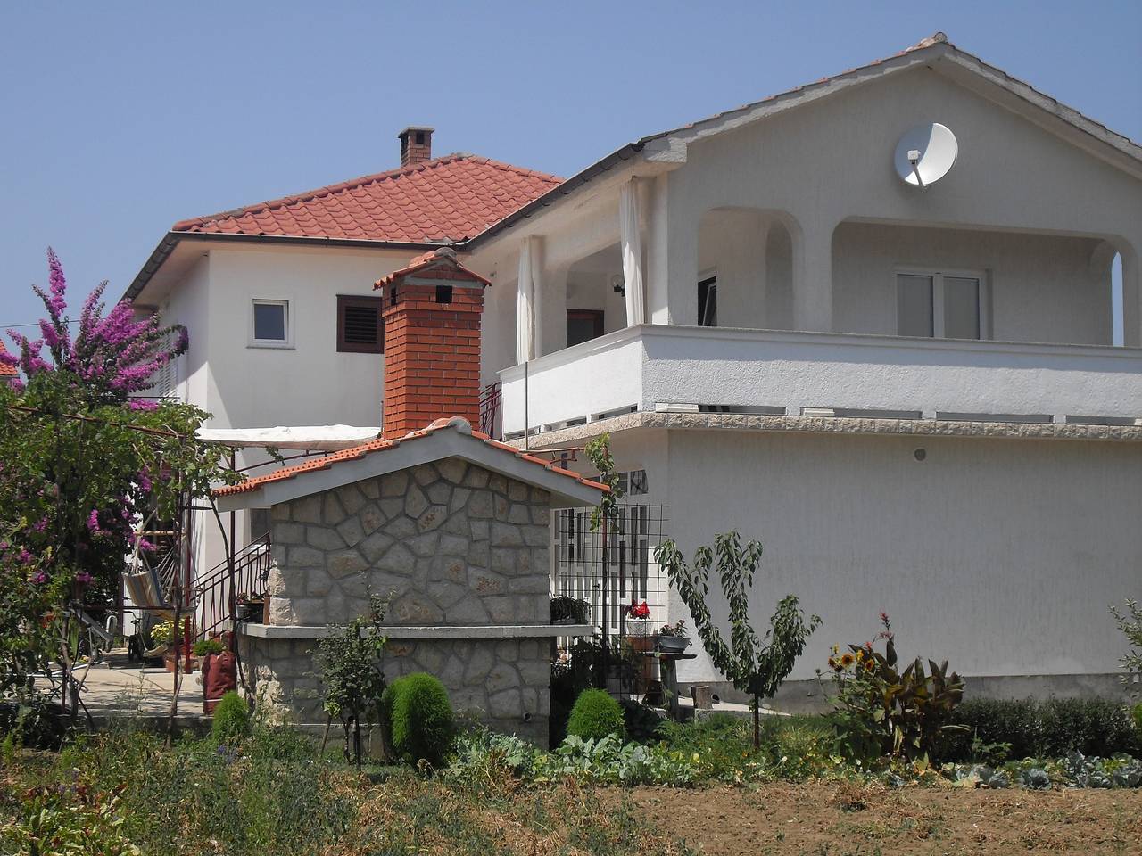 Ganze Wohnung, 1-Zimmer-Ferienwohnung mit Balkon Supetarska Draga - Donja, Rab A-11237-a in Supetarska Draga, Rab