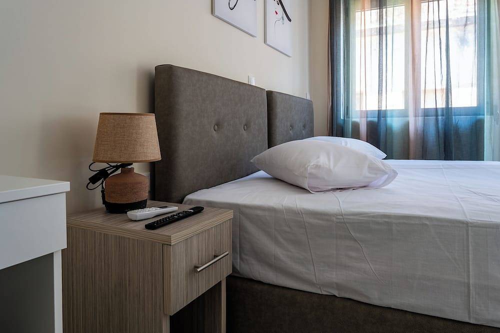 Entire apartment, Rafaela Flat in Historic Centre in Central Section of Athens, Athens