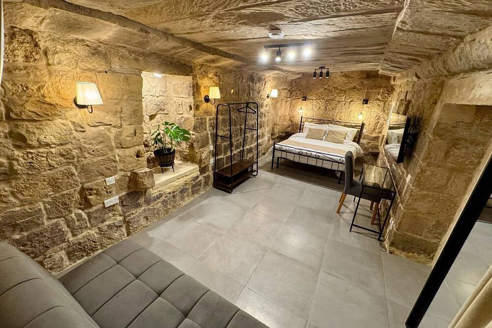 Kappella Boutique - Room 1 in Żurrieq, Malta Island