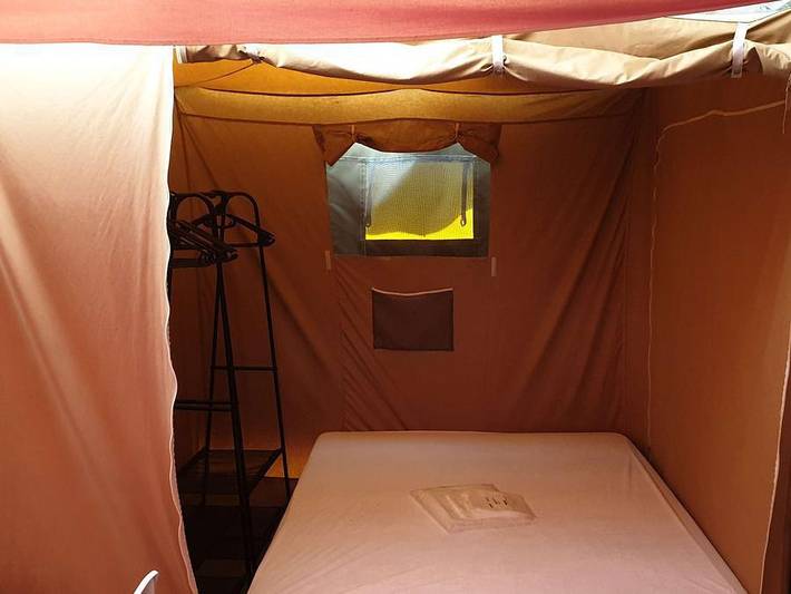 Tente pour 4 personnes, avec bassin pour enfant en Dordogne - 4