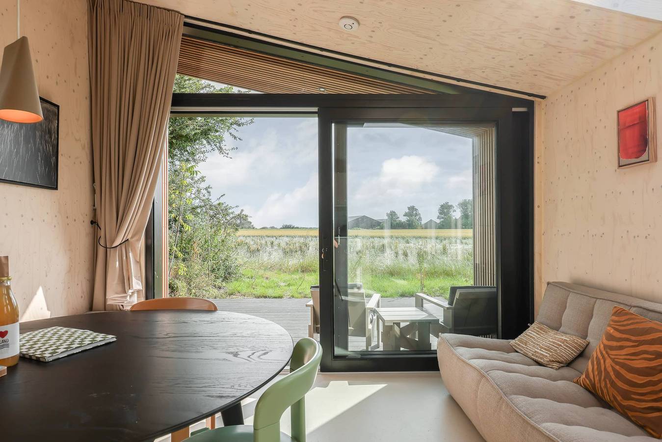 Modern tiny house for 4 in Westkapelle | Zeeuwse Liefde – Tiny House 5 in Westkapelle, Walcheren