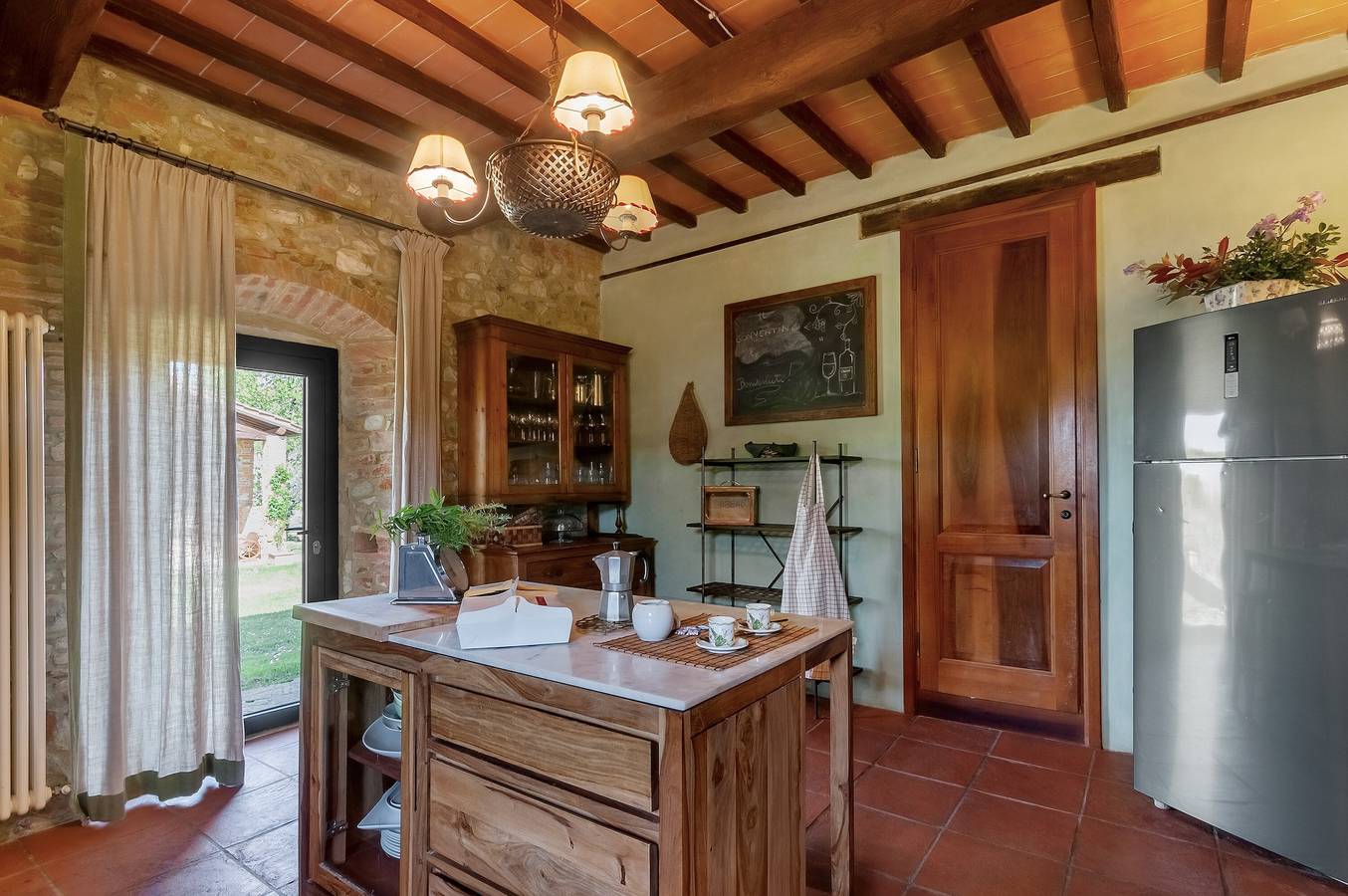 Appartement entier, Appartement 'Mini in Chianti' avec piscine partagée, Wi-Fi et climatisation in San Casciano in Val di Pesa, Chianti