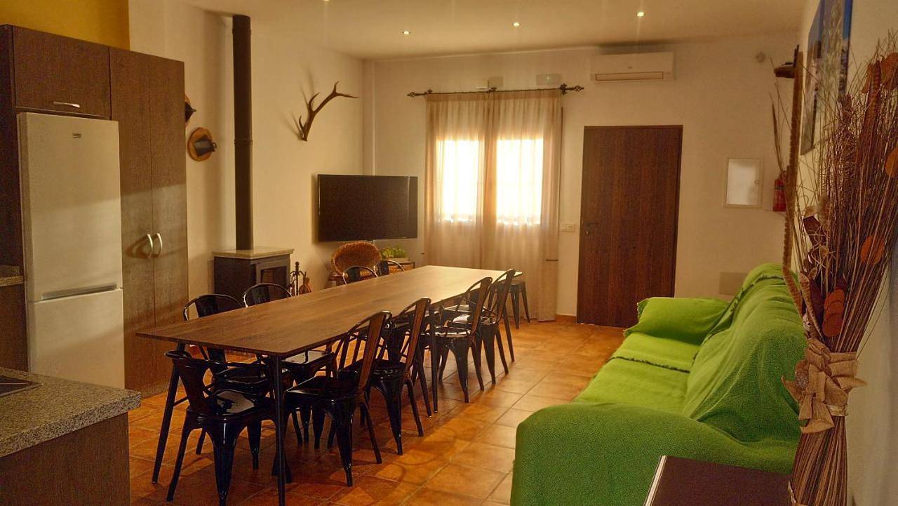 Four-Bedroom House in Yunquera, Sierra de las Nieves