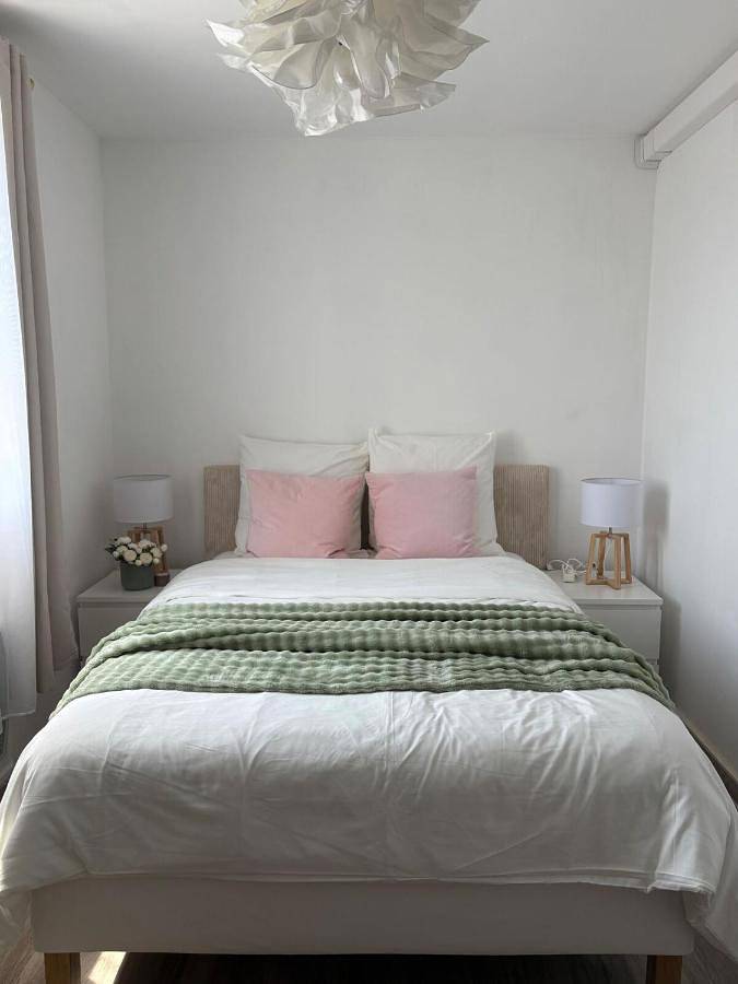 Appartement entier, Two-Bedroom Apartment in Vénissieux, Lyon et ses environs