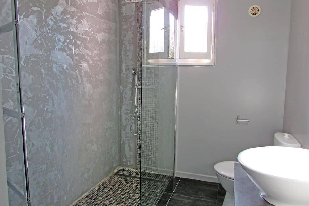 Beautiful home in Venzolasca with Wifi in Venzolasca, Corte region